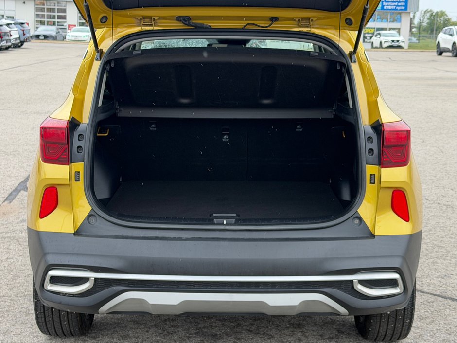 2021 Kia Seltos SX Turbo One Owner, Local Trade