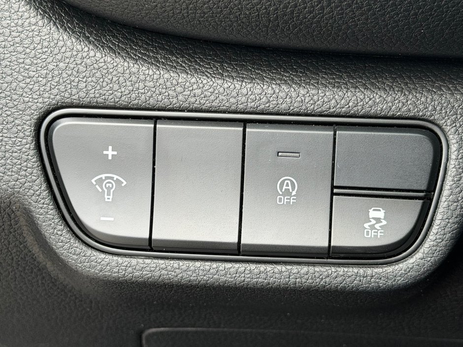 2023 Kia Seltos LX One Owner, Local Trade