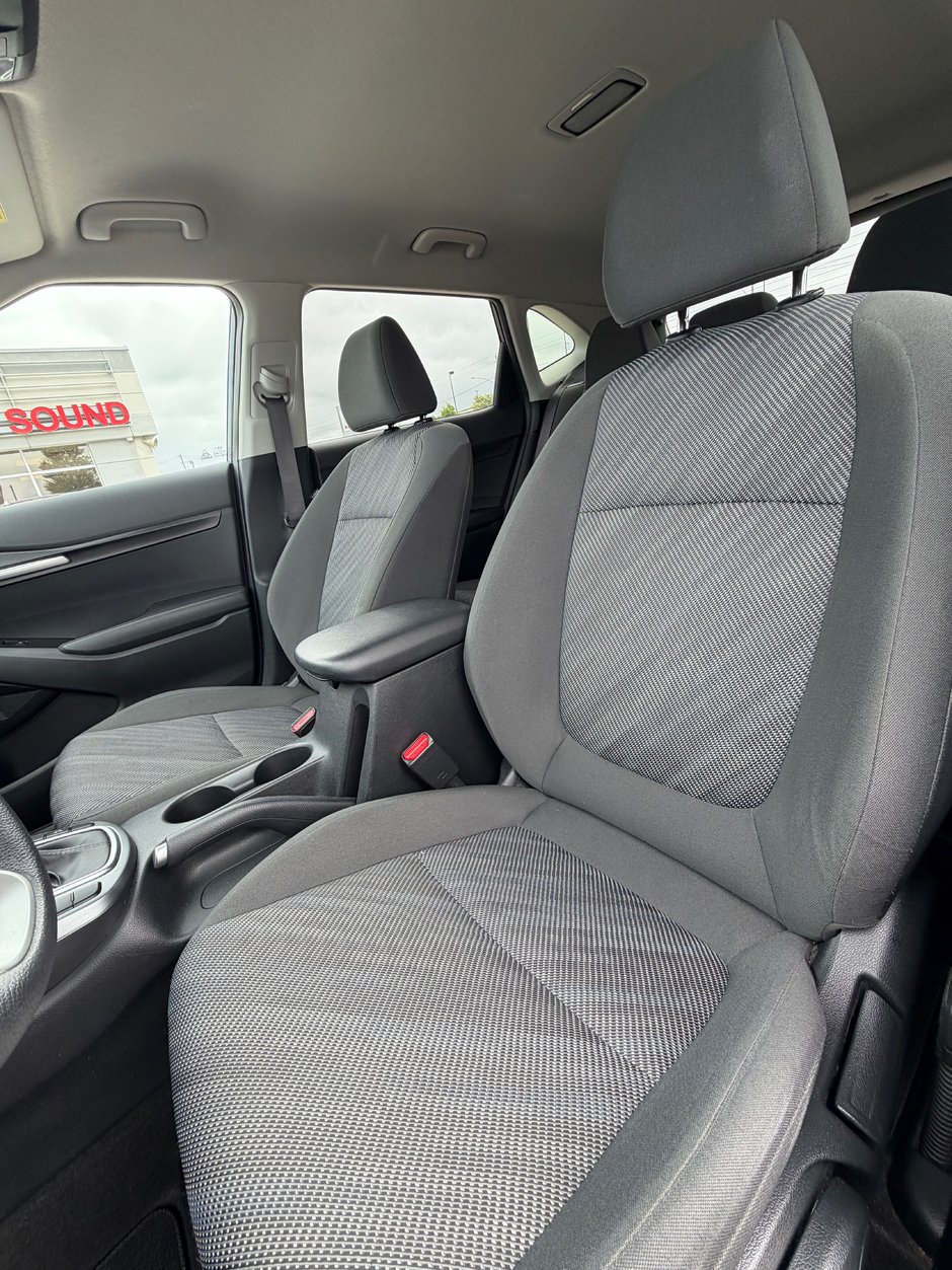 2023 Kia Seltos LX One Owner, Local Trade