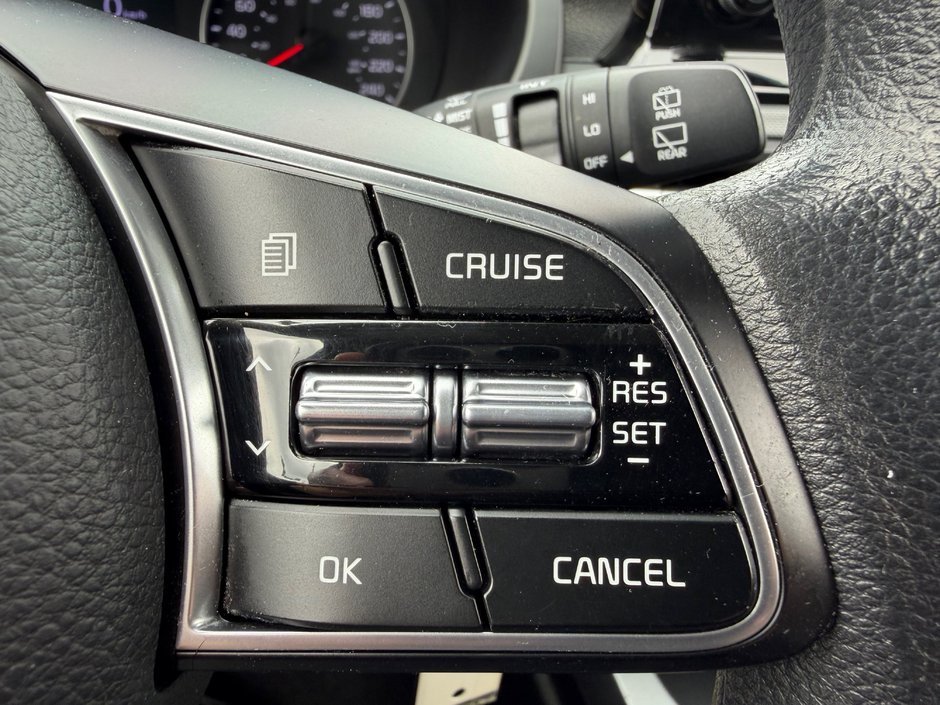 2023 Kia Seltos LX One Owner, Local Trade