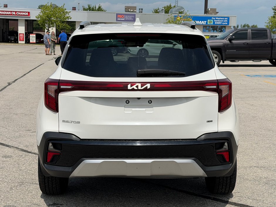 2024 Kia Seltos EX