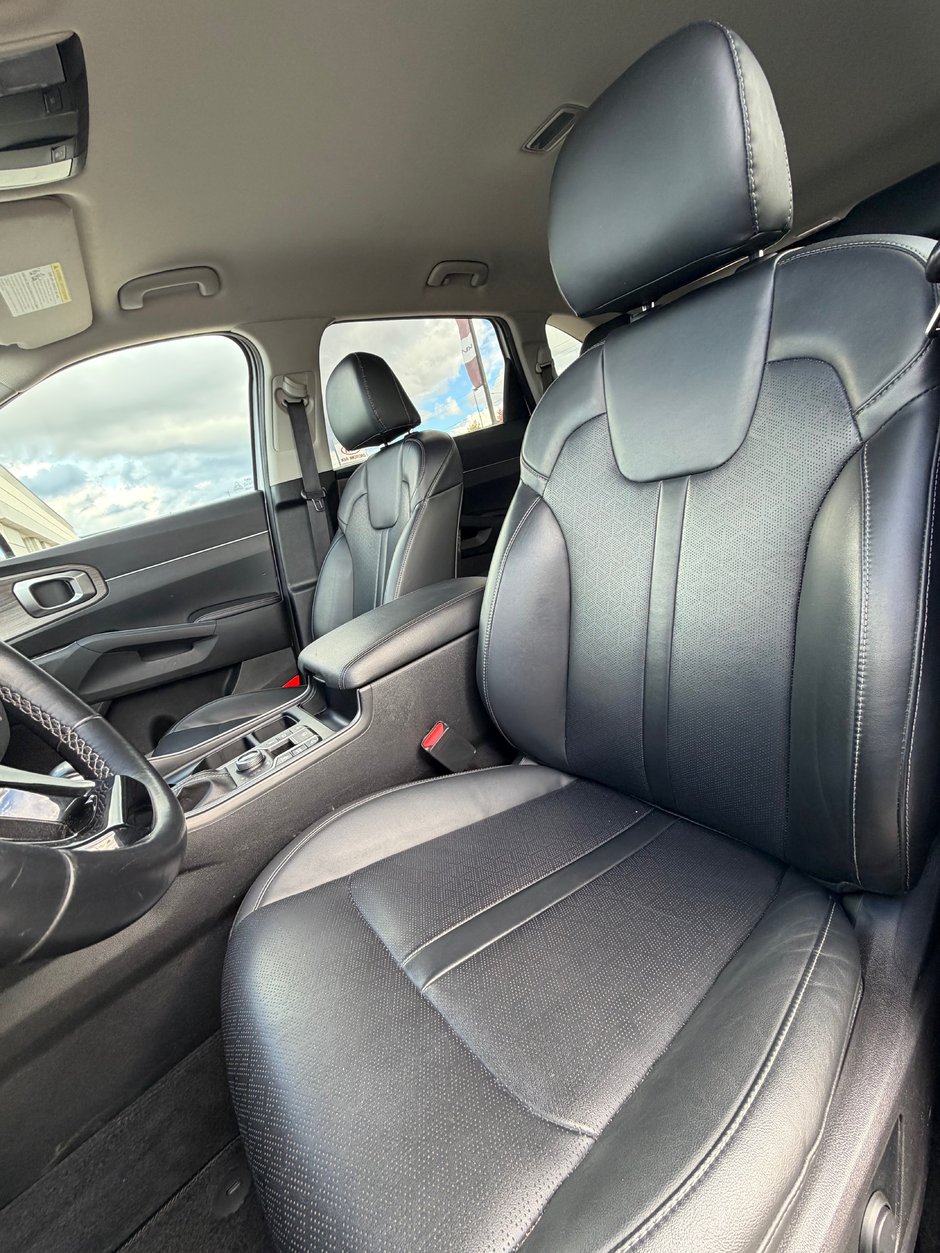 2022 Kia Sorento EX
