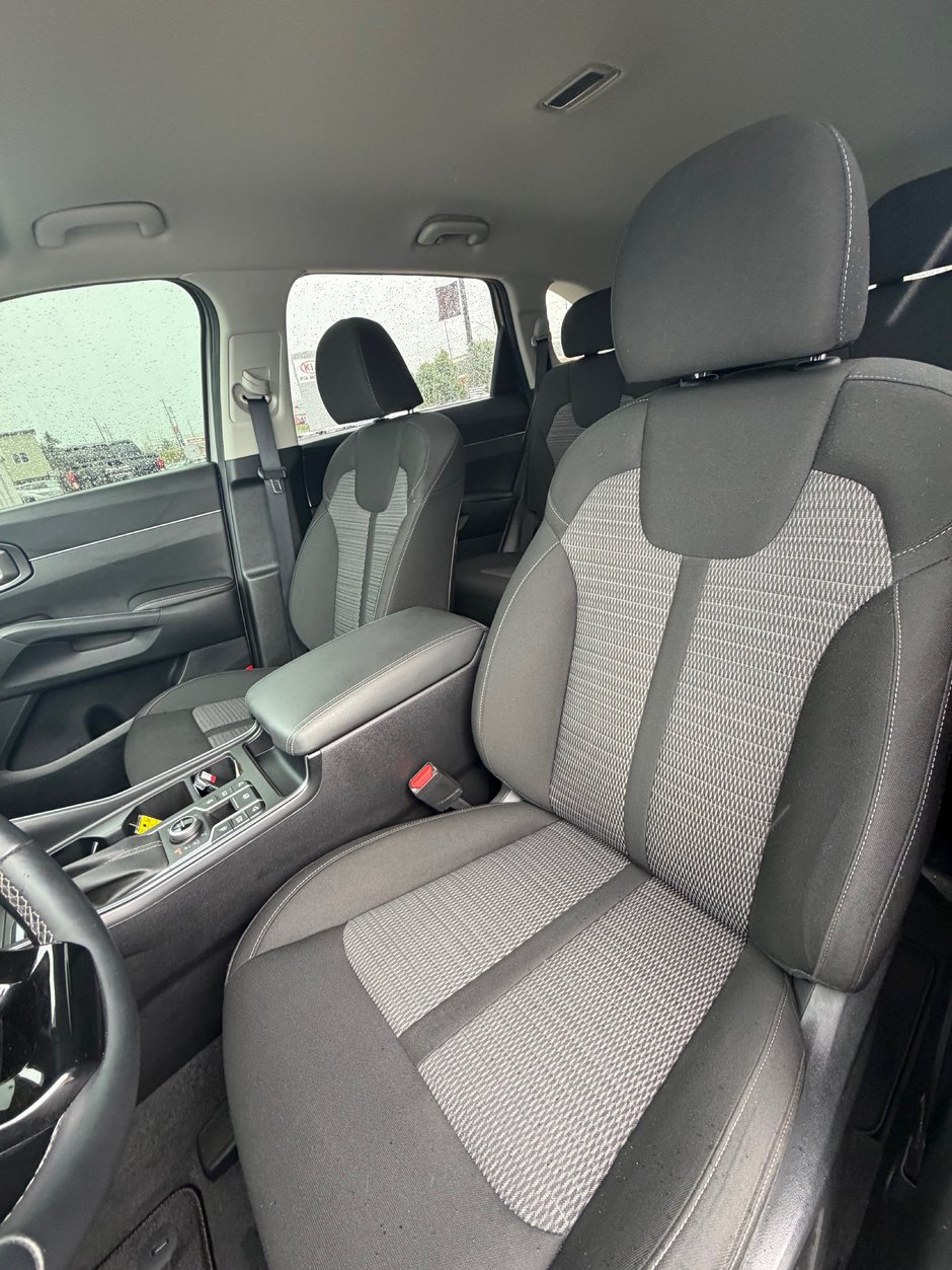 2023 Kia Sorento X-Line