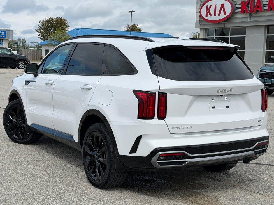 2023 Kia Sorento SX