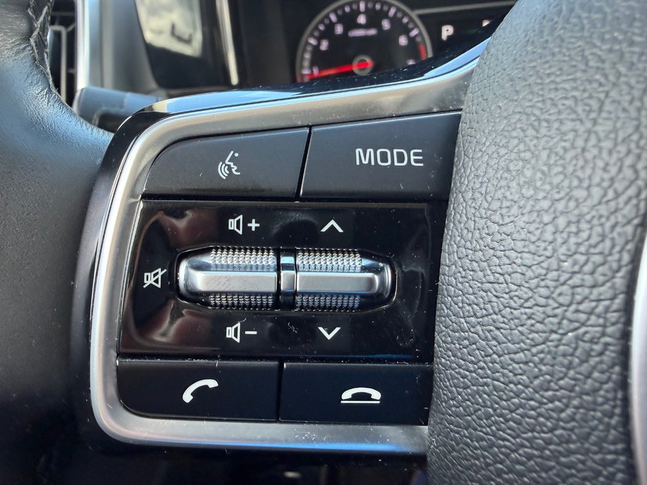 2023 Kia Sorento LX Premium