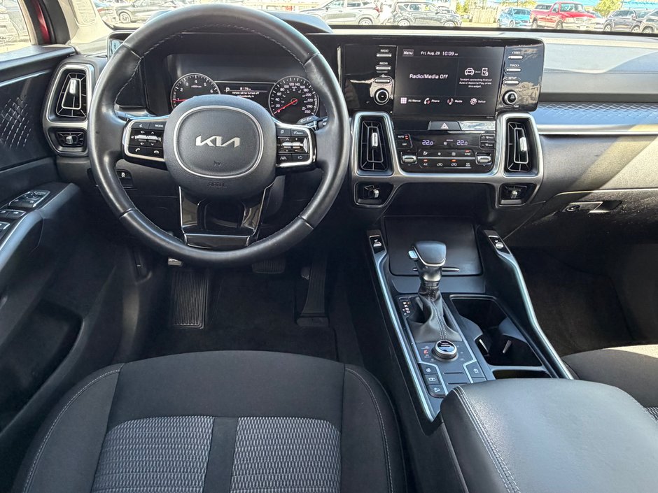 2023 Kia Sorento LX Premium