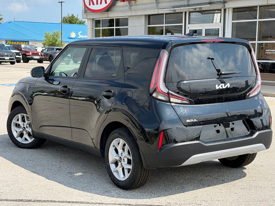 2024 Kia Soul EX
