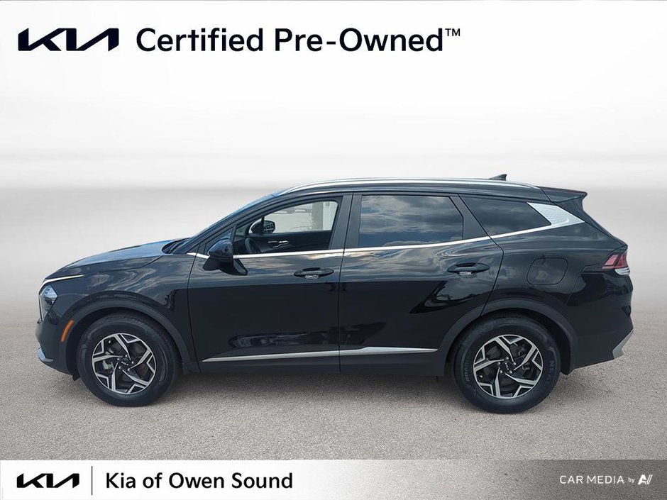 2023 Kia Sportage LX FWD Local One Owner FWD