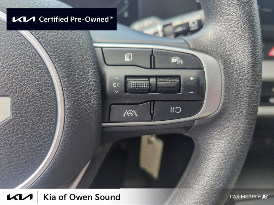 2023 Kia Sportage LX FWD Local One Owner FWD
