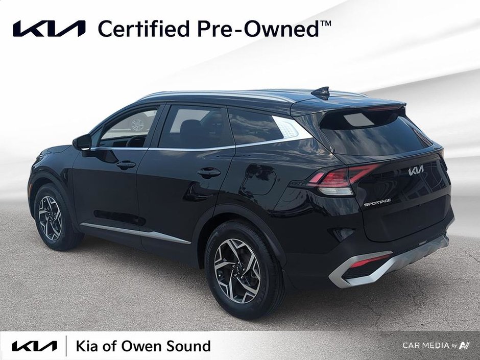 2023 Kia Sportage LX FWD Local One Owner FWD