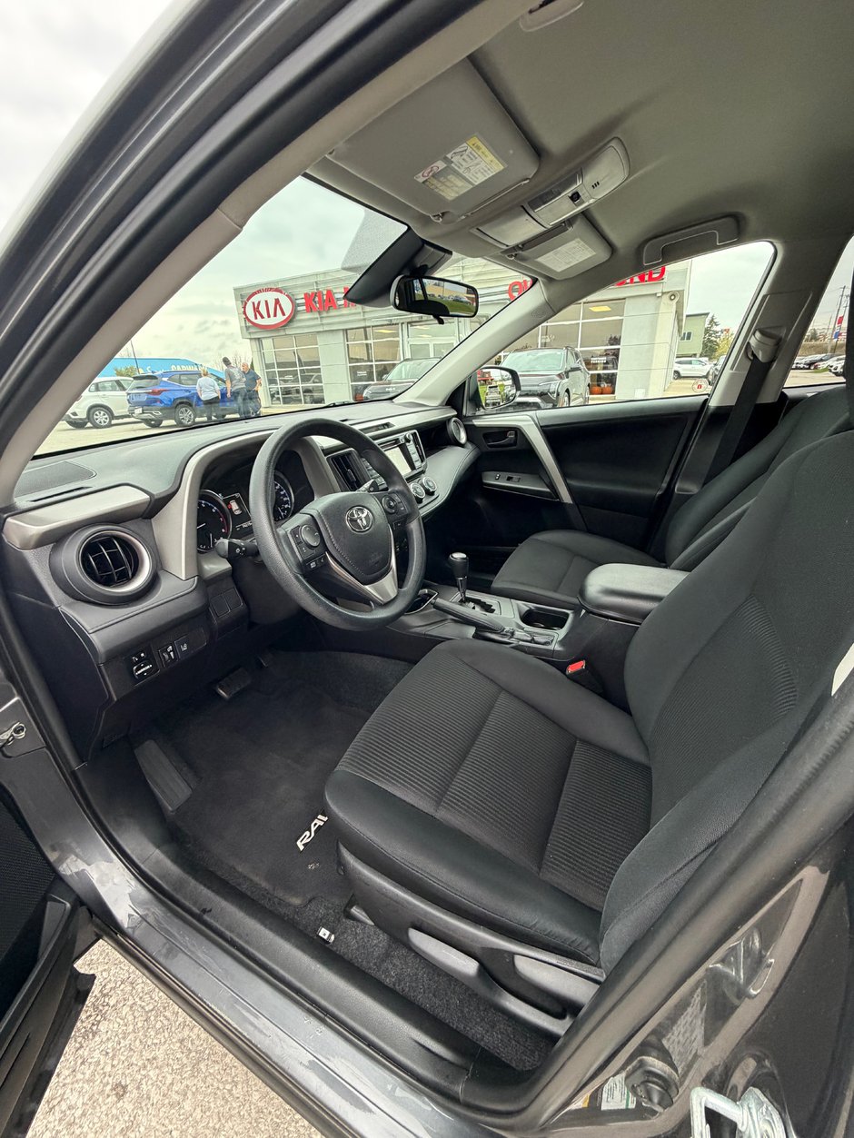 2017 Toyota RAV4 LE