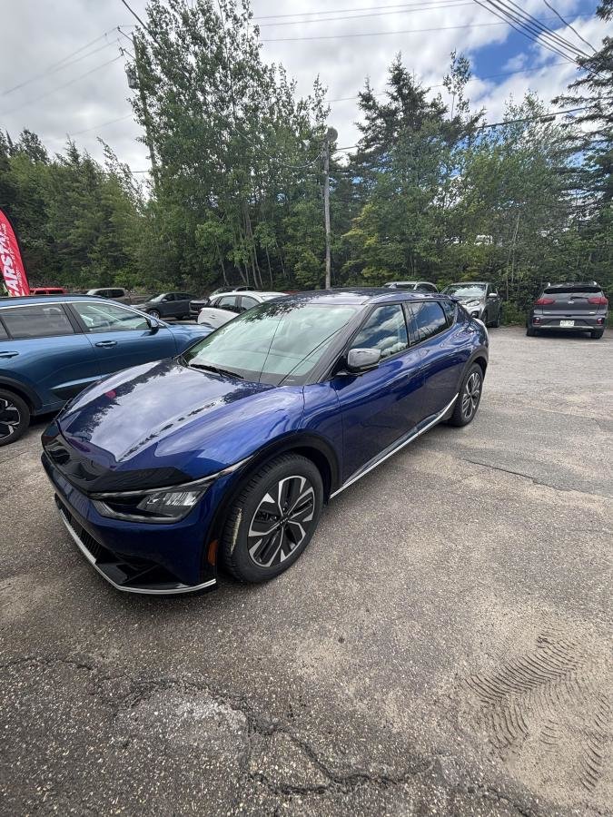 2022 Kia EV6 AWD Long Range **JAMAIS ACCIDENTÉ+ SEULEMENT 9861KM** SIÈGES ET VOLANT CHAUFFANTS** in Montréal, Quebec