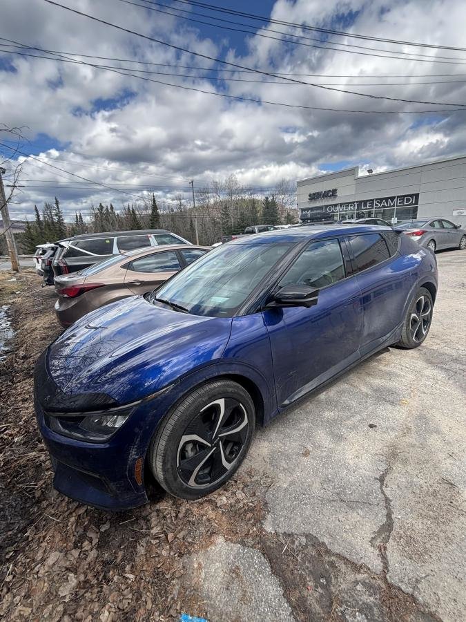 2024 Kia EV6 Land w/GT-Line Pkg 2 AWD  **JAMAIS ACCIDENTÉ+ TOIT OUVRANT+ SIÈGES VENTILÉS ET CHAUFFANTS** in Montréal, Quebec