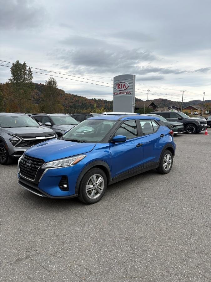 2024 Nissan Kicks S**JAMAIS ACCIDENTÉ**MAGS**CAMÉRA DE RECUL**APPLE CARPLAY**VITRES ÉLECTRIQUES**AIR CLIMATISÉ** in Montréal, Quebec