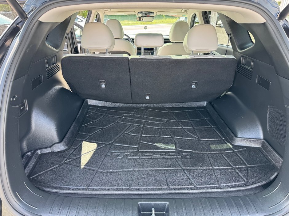 Hyundai Tucson Hybrid Luxury AWD HITCH DEMARREUR INT GRIS 2024 INSPECTE+SYSTEME DE SON PREMIUM BOSE+HAYON INTELLIGENT+SIEGE ELECTRIQUE+TOIT OUVRANT PANORAMIQUE