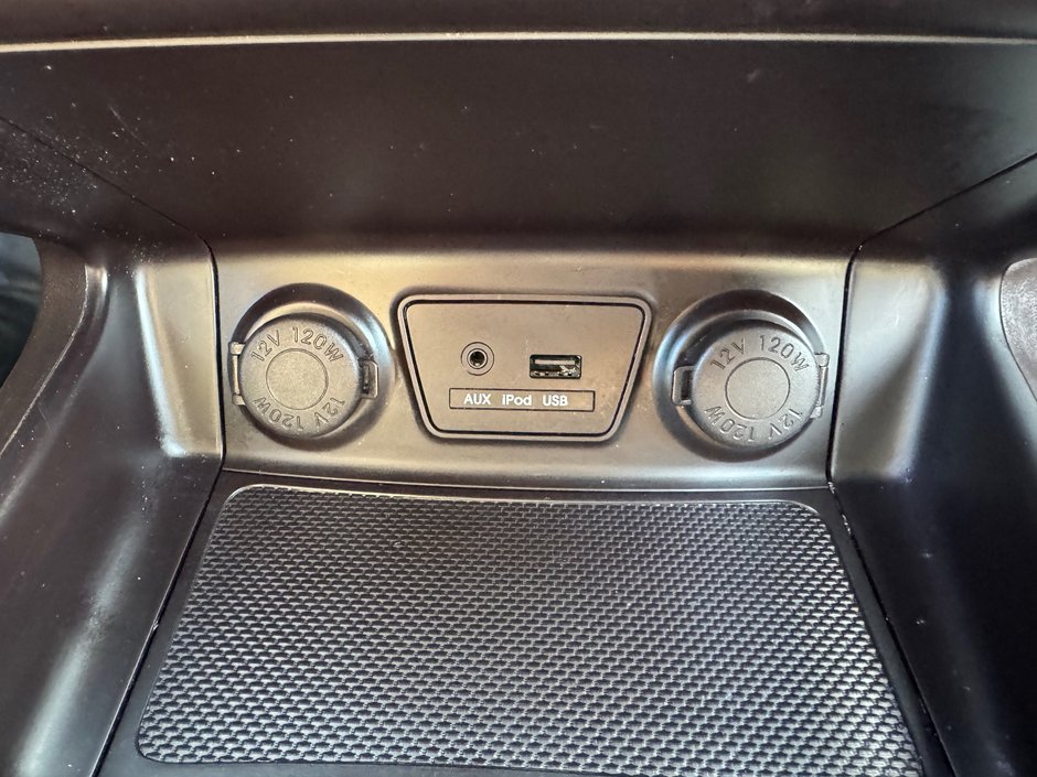 Hyundai Tucson GL TA DEMARREUR SIEGES CHAUFFANTS BLUETOOTH 2015 INSPECTE+AIR CLIMATISE+RADIO SIRIUS+REGULATEUR DE VITESSES+GROUPE ELECTRIQUE+COMMANDES AU VOLANT