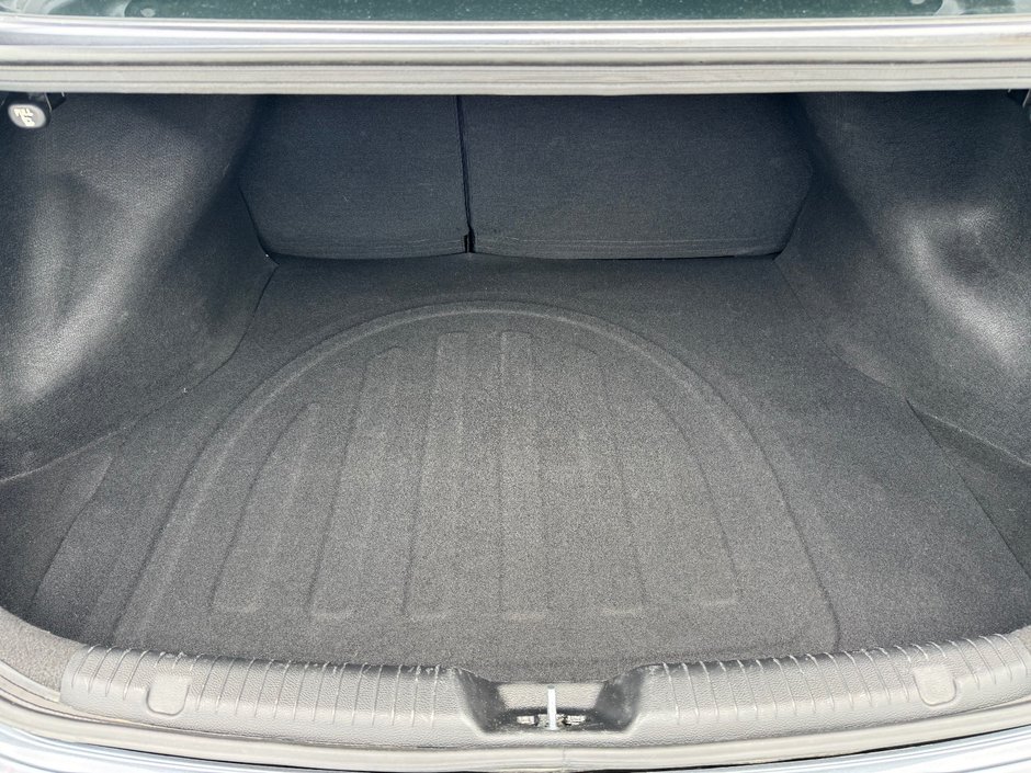 Kia Forte LX+ PNEUS NEUFS APPLE CARPLAY SIEGES CHAUFFANTS 2018 INSPECTE+CAMERA DE RECUL+AIR CLIMATISE+RADIO SIRIUS+REGULATEUR DE VITESSES+PHARES AUTOMATIQUE