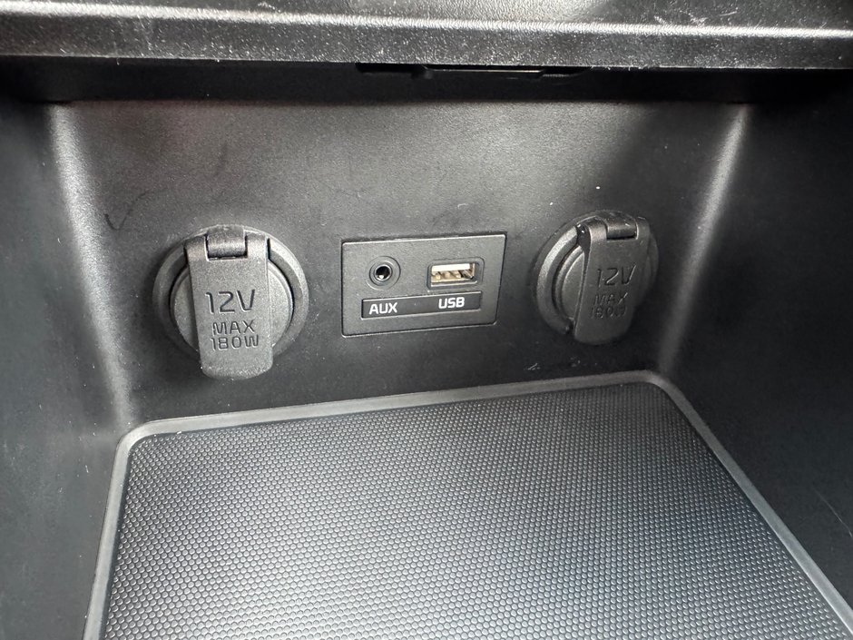 Kia Forte LX+ PNEUS NEUFS APPLE CARPLAY SIEGES CHAUFFANTS 2018 INSPECTE+CAMERA DE RECUL+AIR CLIMATISE+RADIO SIRIUS+REGULATEUR DE VITESSES+PHARES AUTOMATIQUE