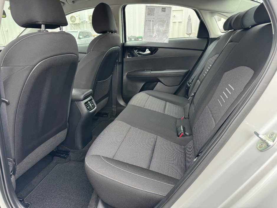 Kia Forte EX PNEUS D'HIVER DEMARREUR PAS ACCIDENTE 2020 INSPECTE+VOLANT CHAUFFANT+DETECTEUR D'ANGLES MORTS+MAGS 16''+CHARGEUR INDUCTIF POUR CELLULAIRE