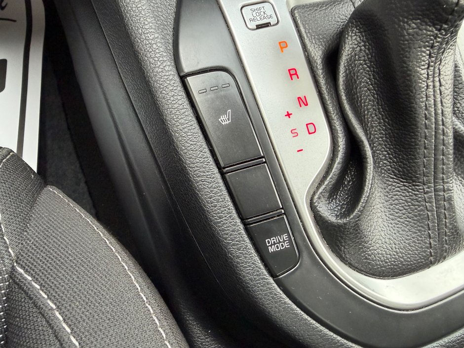 Kia Forte LX DEFLECTEUR CAPOT APPLE CARPLAY CAMERA 2020 INSPECTE+SIEGES CHAUFFANTS+BLUETOOTH+REGULATEUR DE VITESSES+PHARES AUTOMATIQUE+AIR CLIMATISE