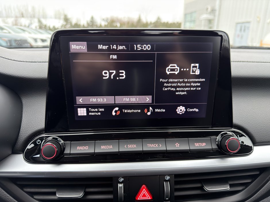 Kia Forte LX APPLE CARPLAY SIEGES CHAUFFANTS PAS ACCIDENTE 2023 INSPECTE+AIR CLIMATISE+BLUETOOTH+REGULATEUR DE VITESSES+PHARES AUTOMATIQUE+COMMANDES AU VOLANT