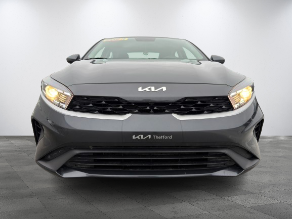 Kia Forte LX APPLE CARPLAY SIEGES CHAUFFANTS PAS ACCIDENTE 2023 INSPECTE+AIR CLIMATISE+BLUETOOTH+REGULATEUR DE VITESSES+PHARES AUTOMATIQUE+COMMANDES AU VOLANT