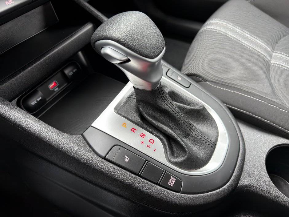 Kia Forte LX APPLE CARPLAY SIEGES CHAUFFANTS PAS ACCIDENTE 2023 INSPECTE+AIR CLIMATISE+BLUETOOTH+REGULATEUR DE VITESSES+PHARES AUTOMATIQUE+COMMANDES AU VOLANT