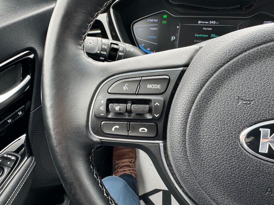Kia Niro Plug-In Hybrid PHEV SX Touring PNEUS D'HIVER PAS ACCIDENTE 2020 INSPECTE+42 KM D'AUTONOMIE ELECTRIQUE+SIEGES CHAUFFANTS ET VENTILES+MEMORISATION SIEGE CONDUCTEUR