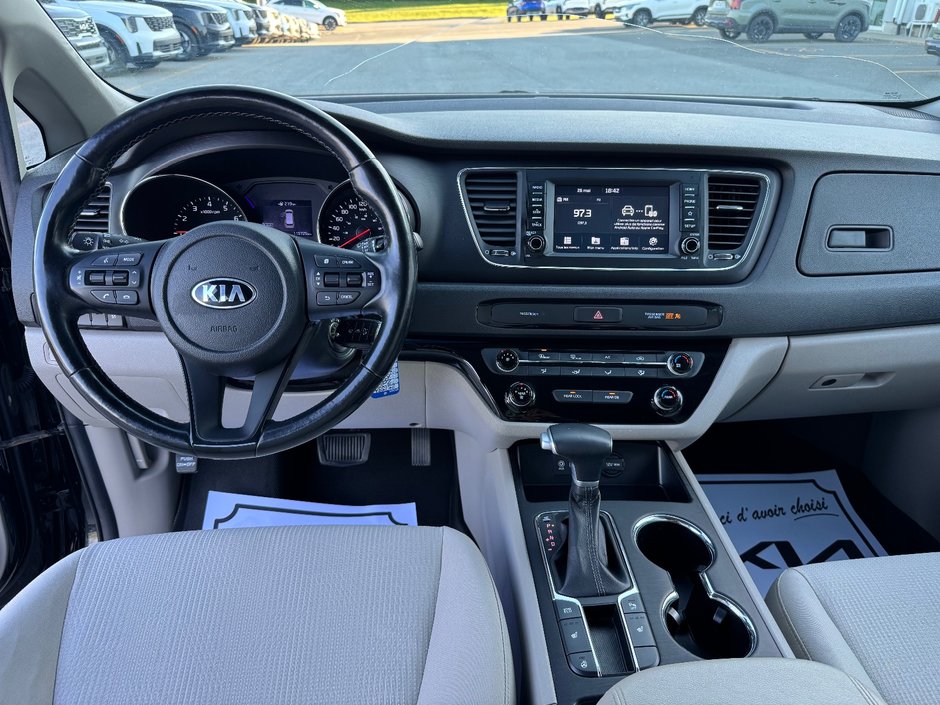 Kia Sedona LX HITCH APPLE CARPLAY PAS ACCIDENTE 2020 INSPECTE+VOLANT CHAUFFANT+CAMERA DE RECUL+MIROIRS OUVRENT/FERMENT AUTOMATIQUEMENT+SIEGES CHAUFFANTS