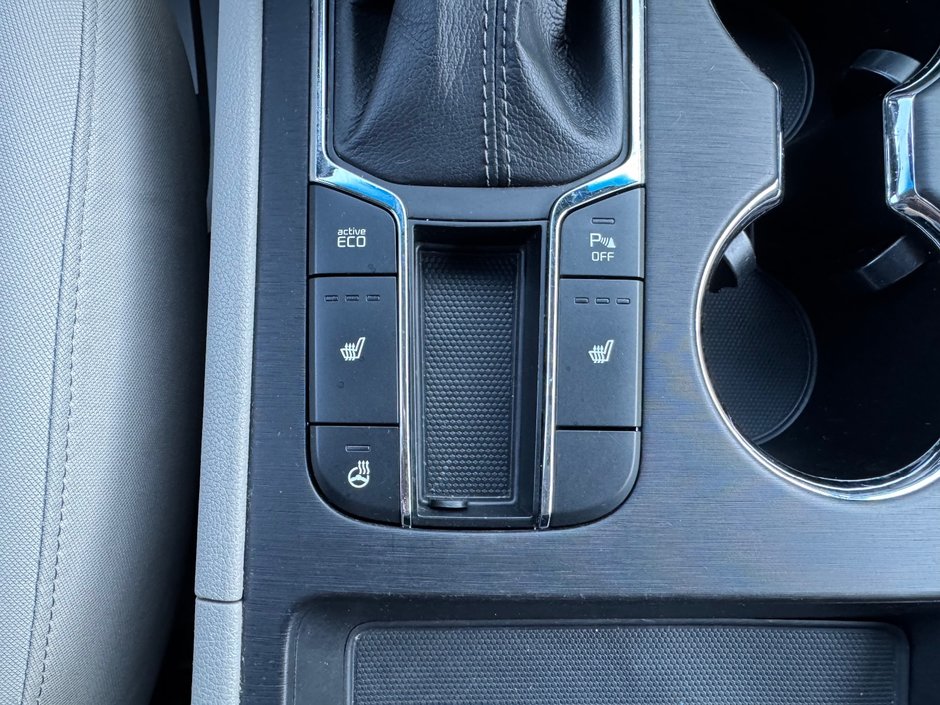 Kia Sedona LX HITCH APPLE CARPLAY PAS ACCIDENTE 2020 INSPECTE+VOLANT CHAUFFANT+CAMERA DE RECUL+MIROIRS OUVRENT/FERMENT AUTOMATIQUEMENT+SIEGES CHAUFFANTS