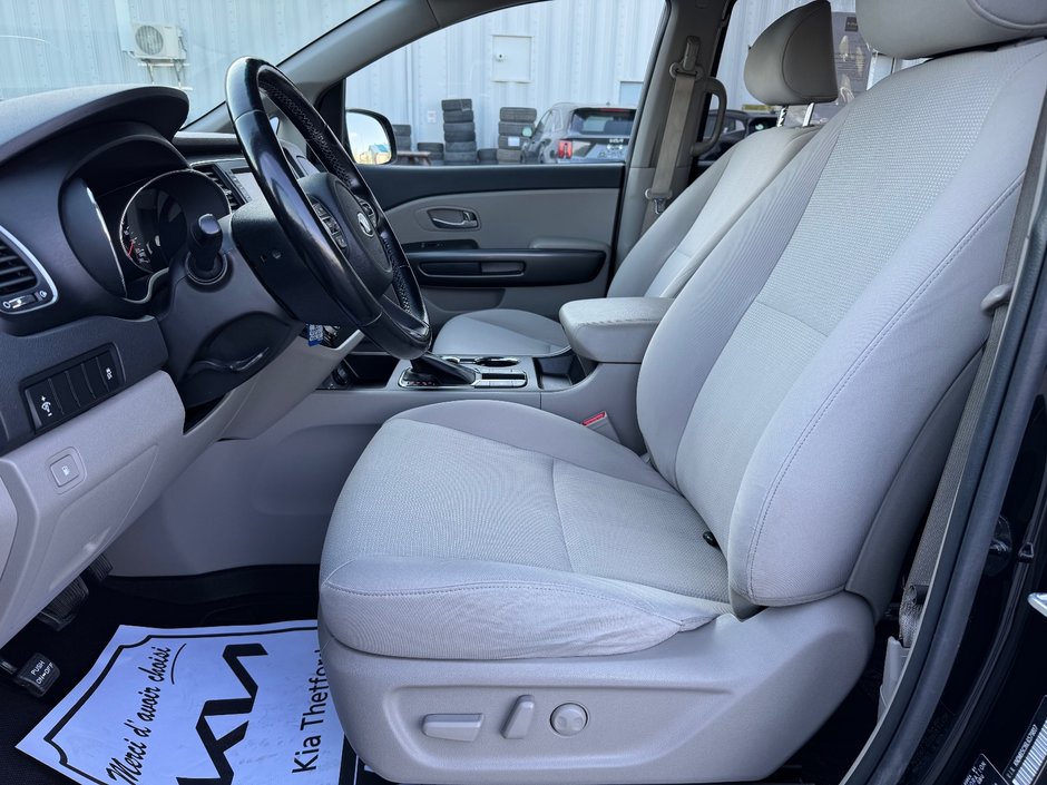 Kia Sedona LX HITCH APPLE CARPLAY PAS ACCIDENTE 2020 INSPECTE+VOLANT CHAUFFANT+CAMERA DE RECUL+MIROIRS OUVRENT/FERMENT AUTOMATIQUEMENT+SIEGES CHAUFFANTS