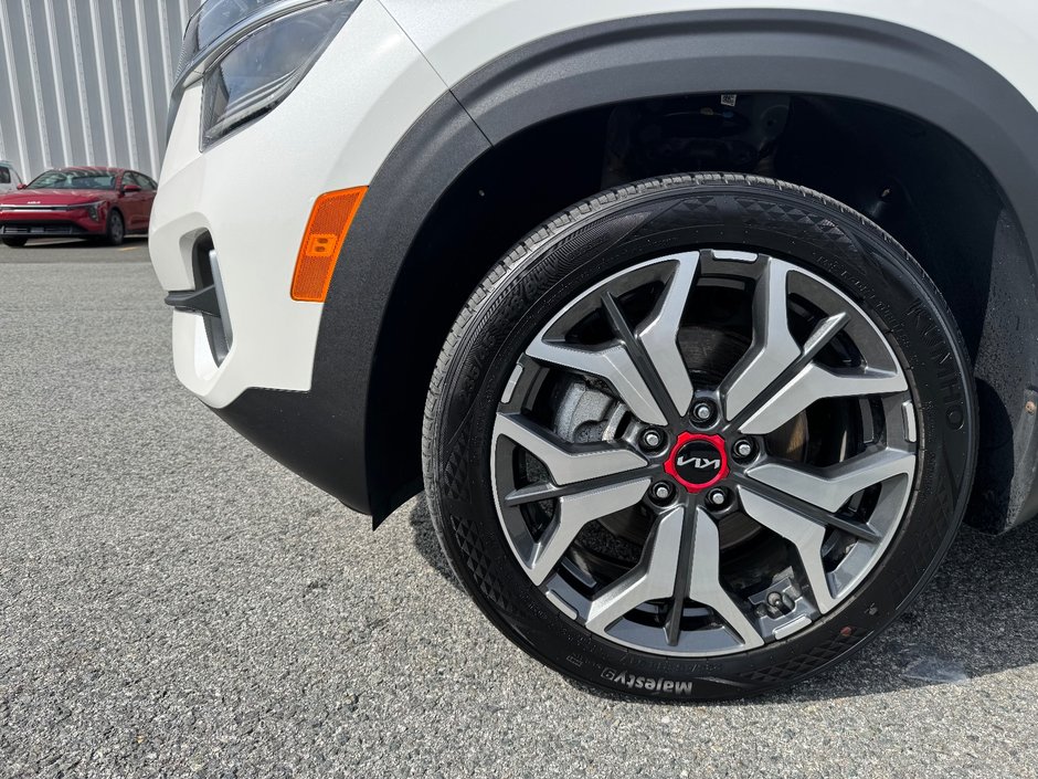 Kia Seltos SX Turbo AWD DEMARREUR TETE HAUTE GPS 2022 INSPECTE+SIEGES CHAUFFANTS ET VENTILES+CUIR+SIEGES ELECTRIQUE+VOLANT CHAUFFANT+MAGS 18+RADIO SIRIUS