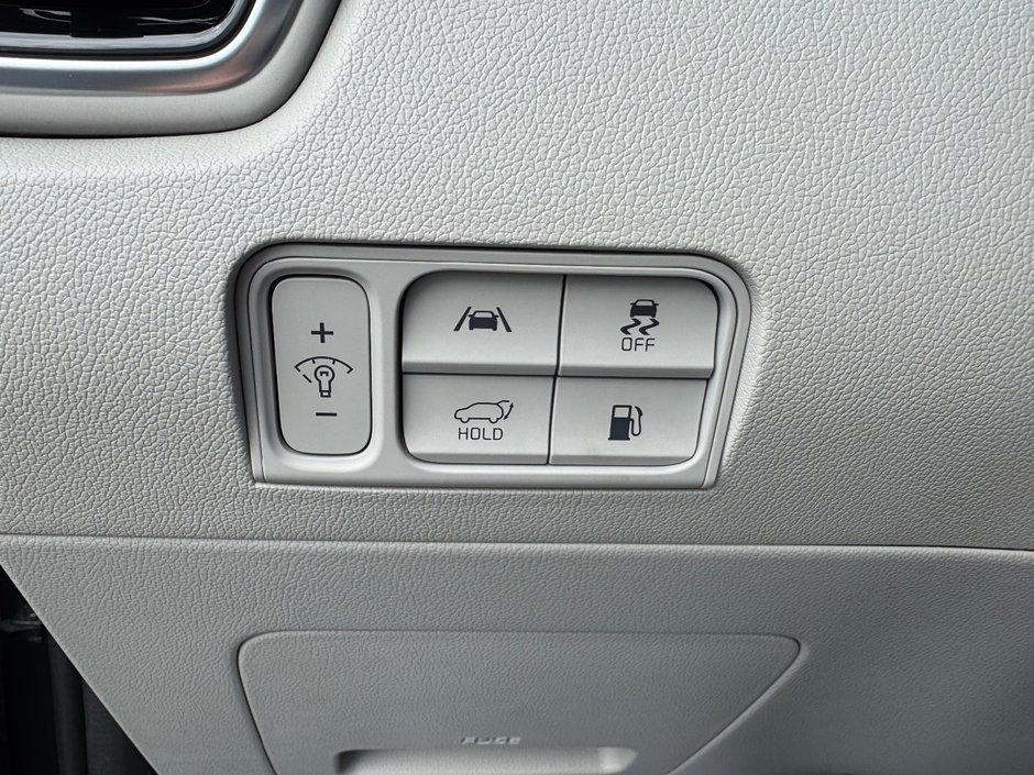 Kia Sorento Plug-In Hybrid PHEV SX AWD PNEUS D'HIVER DEMARREUR PAS ACCIDENTE 2023 INSPECTE+HITCH+INTERIEUR GRIS+CUIR+SIEGES ELECTRIQUES+HAYON INTELLIGENT+GPS+RADIO SIRIUS