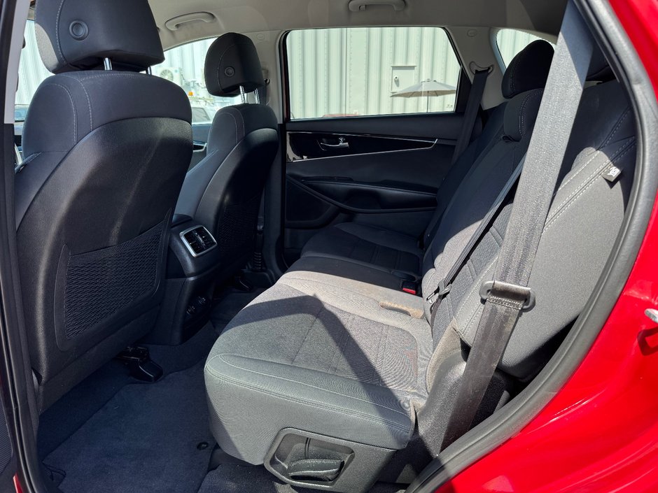 Kia Sorento LX Turbo AWD TEL QUEL DEMARREUR PAS ACCIDENTE 2017 VENDU TEL QUEL+ANDROID AUTO/APPLE CARPLAY+CAMERA DE RECUL+RADIO SIRIUS+CLIMATISATION BI-ZONES
