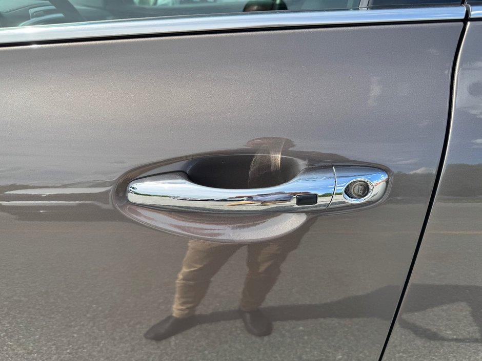 Kia Sorento LX V6 HITCH APPLE CARPLAY PAS ACCIDENTE 2019 INSPECTE+SIEGE CONDUCTEUR ELECTRIQUE+VOLANT CHAUFFANT+CHARGEUR INDUCTIF POUR CELLULAIRE+MAGS 17''