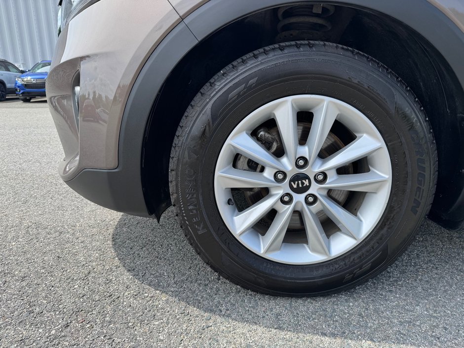 Kia Sorento LX V6 HITCH APPLE CARPLAY PAS ACCIDENTE 2019 INSPECTE+SIEGE CONDUCTEUR ELECTRIQUE+VOLANT CHAUFFANT+CHARGEUR INDUCTIF POUR CELLULAIRE+MAGS 17''