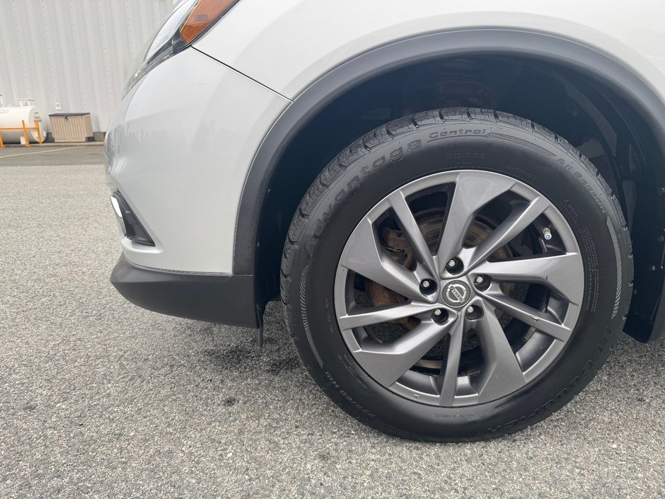 Nissan Rogue SL AWD CAMERA 360 HAYON ELECTRIQUE PAS ACCIDENTE 2016 INSPECTE+CUIR+SIEGE ELECTRIQUE+TOIT OUVRANT PANORAMIQUE+DETECTEUR D'ANGLES MORTS+RARIO SIRIUS+MAG 18