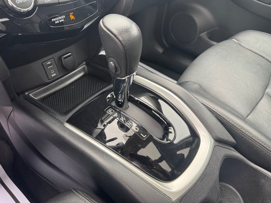 Nissan Rogue SL AWD CAMERA 360 HAYON ELECTRIQUE PAS ACCIDENTE 2016 INSPECTE+CUIR+SIEGE ELECTRIQUE+TOIT OUVRANT PANORAMIQUE+DETECTEUR D'ANGLES MORTS+RARIO SIRIUS+MAG 18