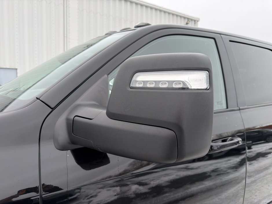 2024 Ram 2500 Big Horn Level 2 CUMMINS DIESEL 4X4 PAS ACCIDENTE