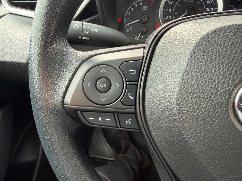 2022 Toyota Corolla LE PNEUS D'HIVER APPLE CARPLAY PAS ACCIDENTE