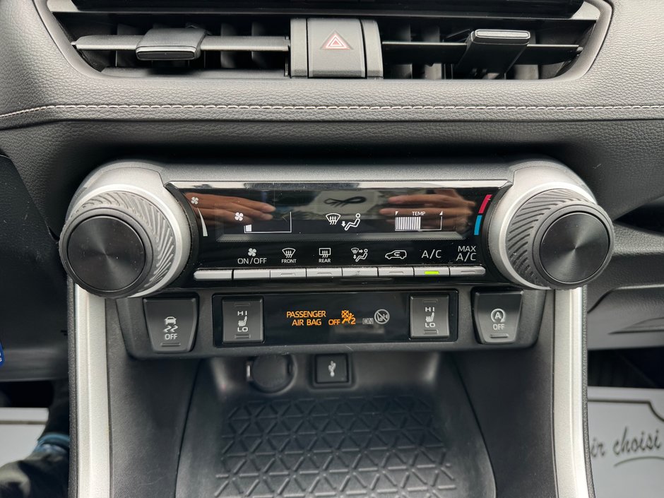 2022 Toyota RAV4 LE AWD PNEUS D'HIVER DEMARREUR PAS ACCIDENTE