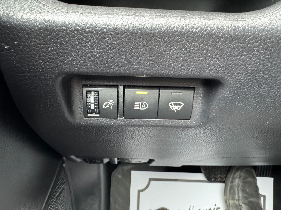 2022 Toyota RAV4 LE AWD PNEUS D'HIVER DEMARREUR PAS ACCIDENTE