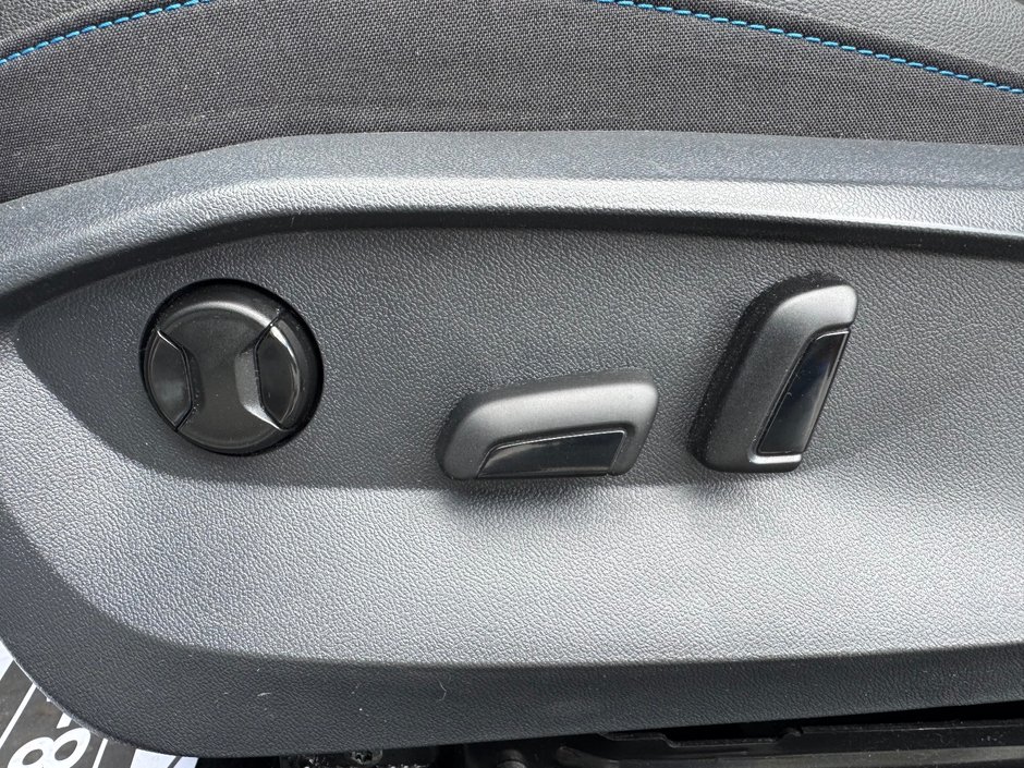 Volkswagen Taos Comfortline Black Edition AWD PAS ACCIDENTE 2024 INSPECTE+DEMARREUR+TOIT PANORAMIQUE+SIEGE ELECTRIQUE+ANDROID AUTO/APPLE CARPLAY+BOUTON POUSSOIR
