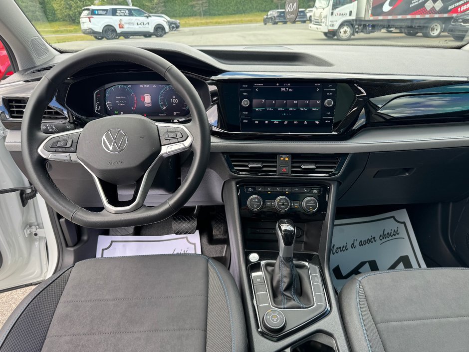 Volkswagen Taos Comfortline Black Edition AWD PAS ACCIDENTE 2024 INSPECTE+DEMARREUR+TOIT PANORAMIQUE+SIEGE ELECTRIQUE+ANDROID AUTO/APPLE CARPLAY+BOUTON POUSSOIR