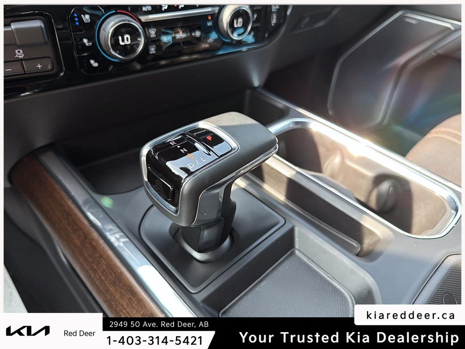 2023 Chevrolet Silverado 1500 High Country-16