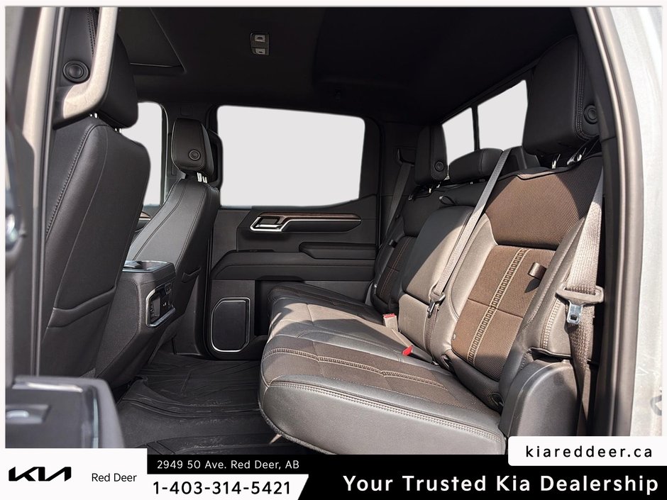 2023 Chevrolet Silverado 1500 High Country-18