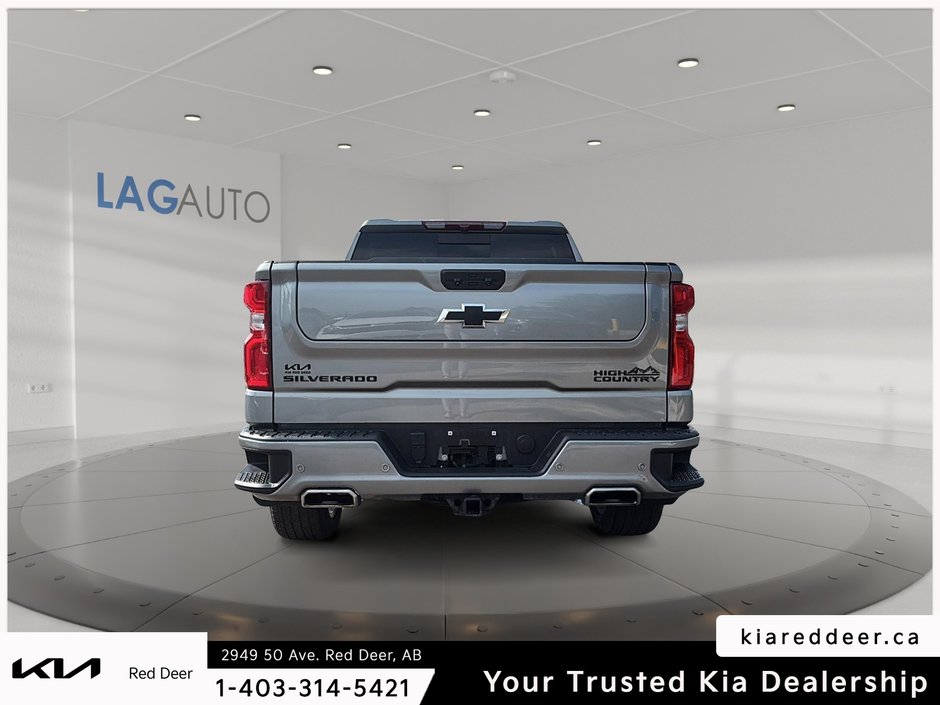 2023 Chevrolet Silverado 1500 High Country-3