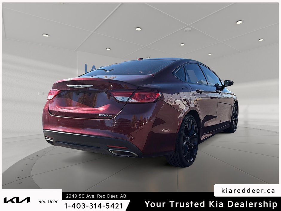 2016 Chrysler 200 S-4