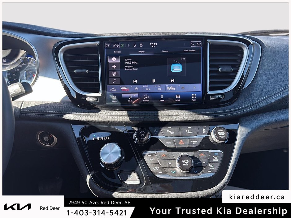 2024 Chrysler Pacifica Touring-L-12