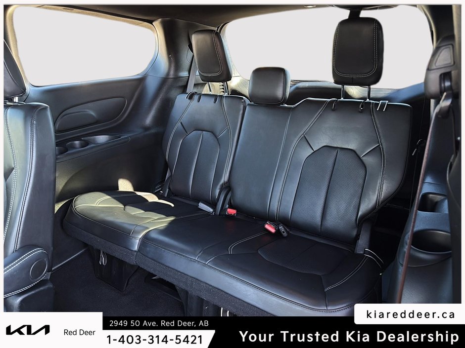 2024 Chrysler Pacifica Touring-L-20